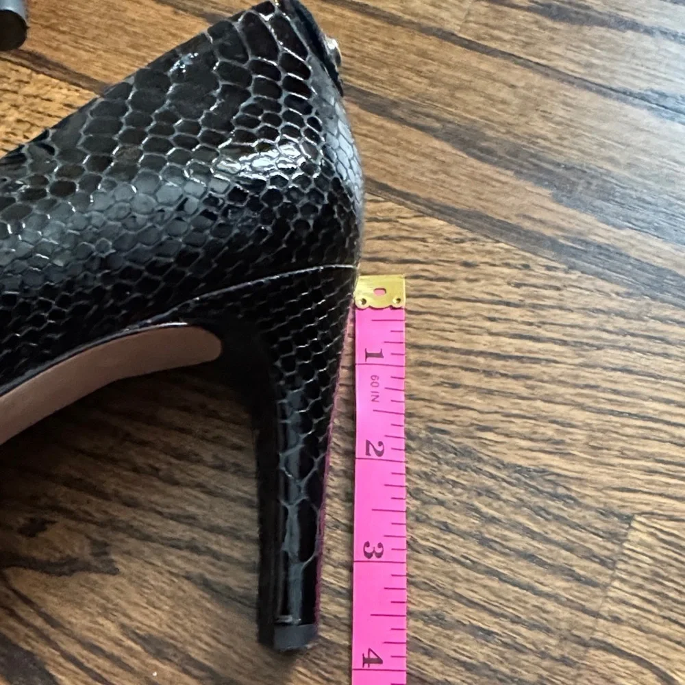 Stuart Weitzman Black Textured Peep Toe Heels size 9M